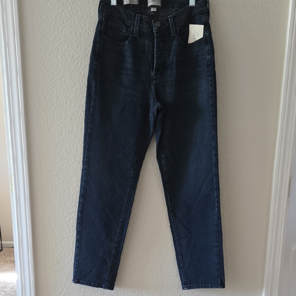 Universal Thread Dark Blue Straight Leg Jeans
